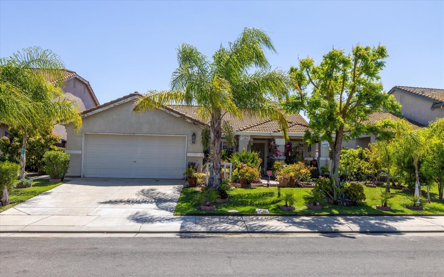 Detail Gallery Image 1 of 57 For 4116 Vercelli St, Stockton,  CA 95206 - 3 Beds | 2 Baths