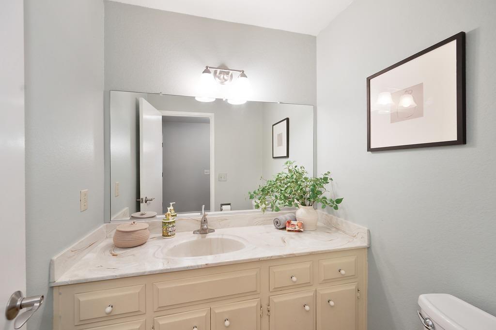 Detail Gallery Image 22 of 44 For 4156 Dena Way, Sacramento,  CA 95821 - 3 Beds | 2/1 Baths