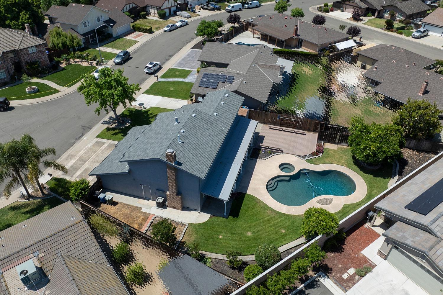 Oakridge Court, Modesto, California image 2