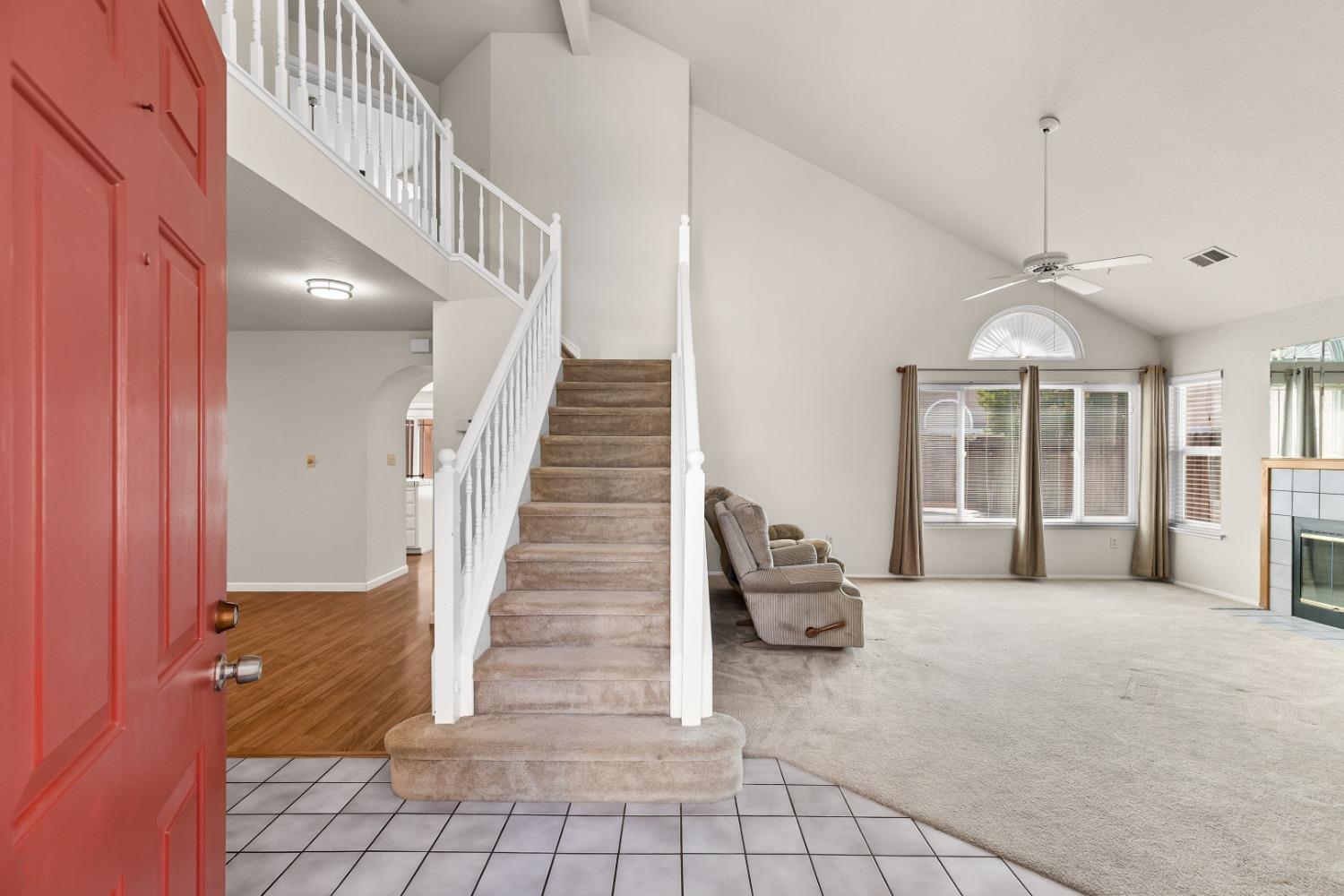 Detail Gallery Image 3 of 34 For 1430 Harvest Ln, Tracy,  CA 95376 - 5 Beds | 3 Baths