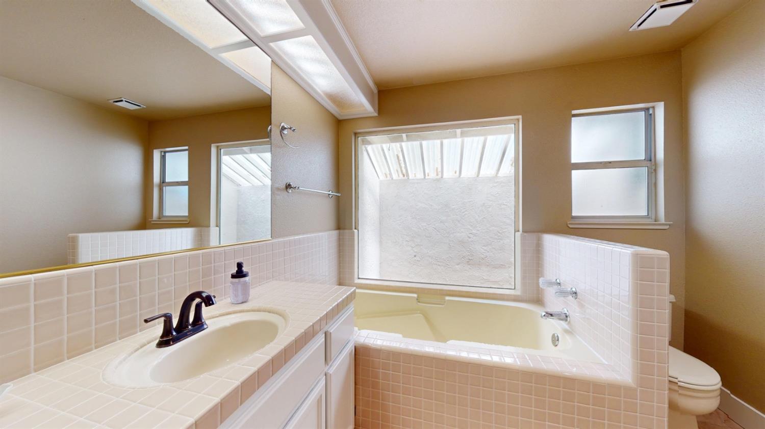 3306 Wyc Lakeshore Drive, Modesto, California image 17