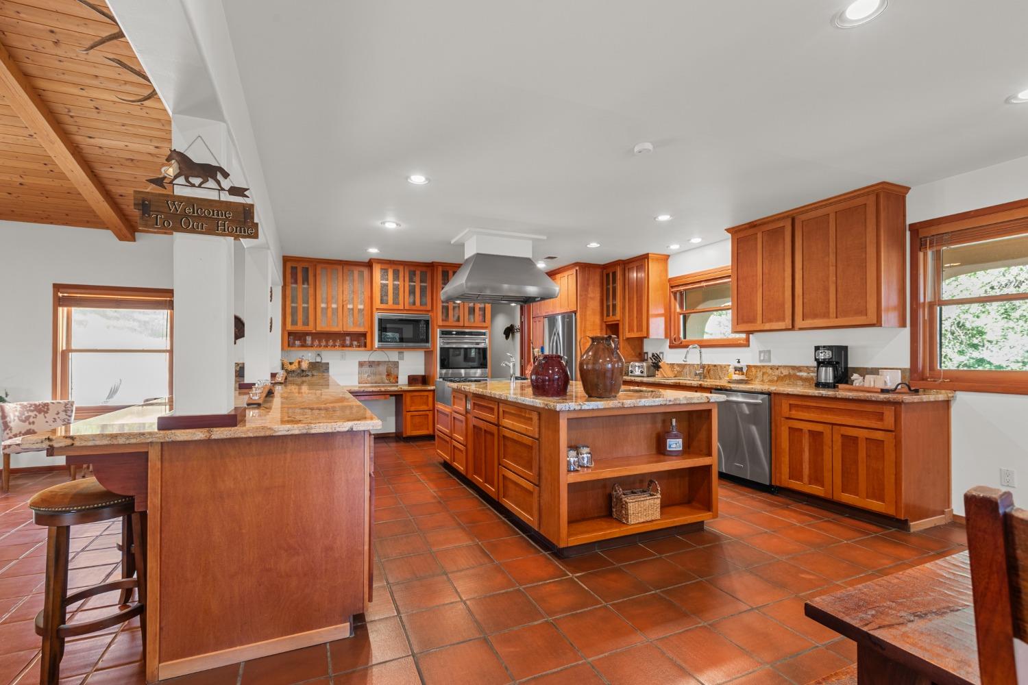 Detail Gallery Image 24 of 87 For 14801 Vaira Ranch Rd, Drytown,  CA 95699 - 4 Beds | 3 Baths