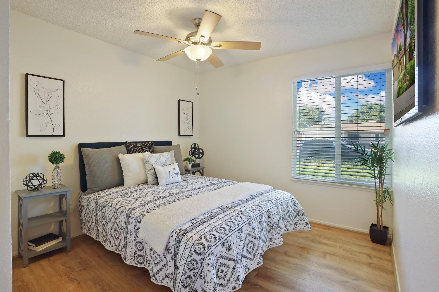 Detail Gallery Image 19 of 26 For 2912 Bateman Ln, Modesto,  CA 95354 - 3 Beds | 2 Baths