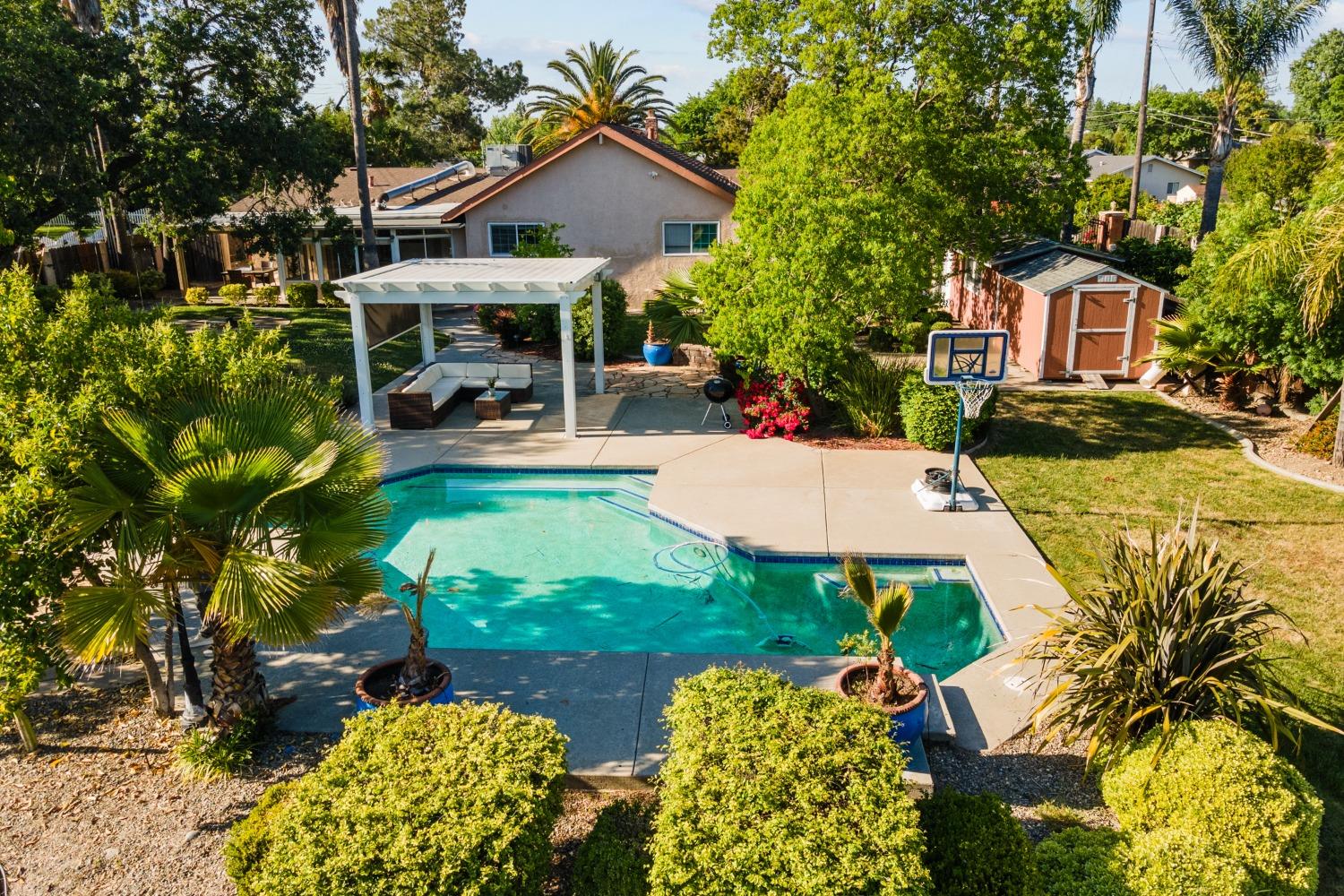 Detail Gallery Image 53 of 59 For 3800 Winona Way, North Highlands,  CA 95660 - 5 Beds | 3 Baths