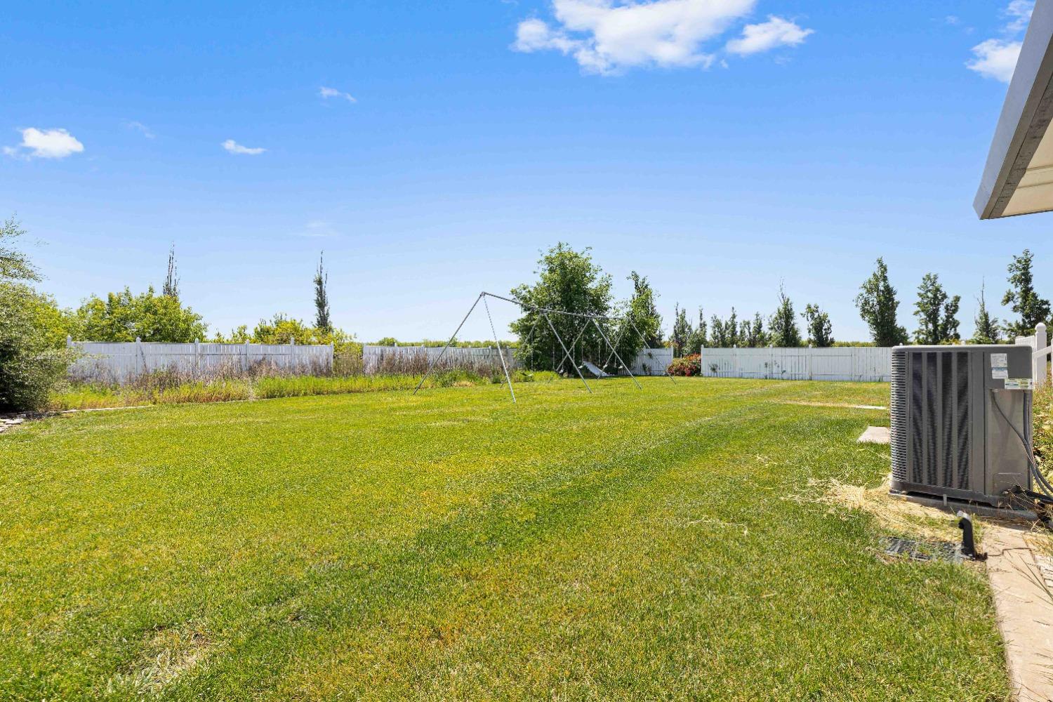 Detail Gallery Image 57 of 68 For 21299 E Highway 4, Stockton,  CA 95215 - 5 Beds | 4/1 Baths