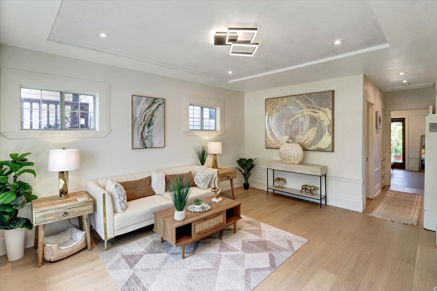 Detail Gallery Image 4 of 38 For 1412 E 32 St, Oakland,  CA 94602 - 3 Beds | 2 Baths