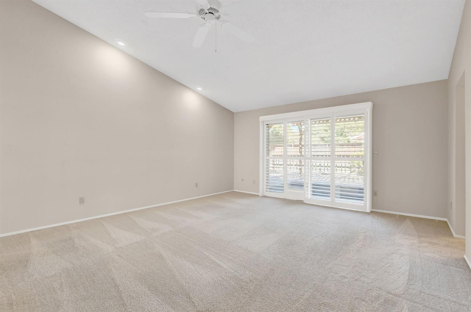 Detail Gallery Image 11 of 29 For 2120 Saint Ruben Ct, Carmichael,  CA 95608 - 3 Beds | 2 Baths