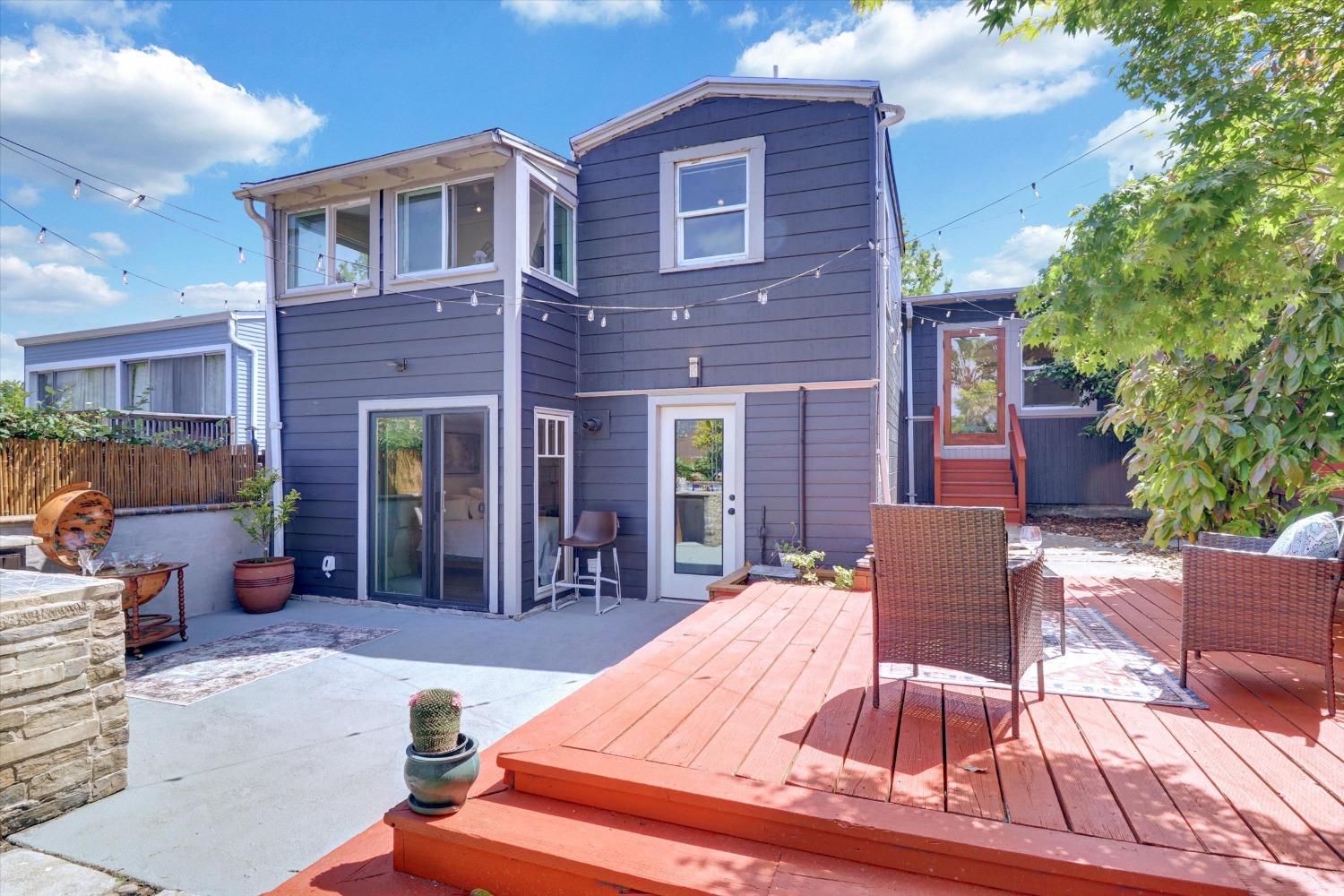 Detail Gallery Image 31 of 38 For 1412 E 32 St, Oakland,  CA 94602 - 3 Beds | 2 Baths
