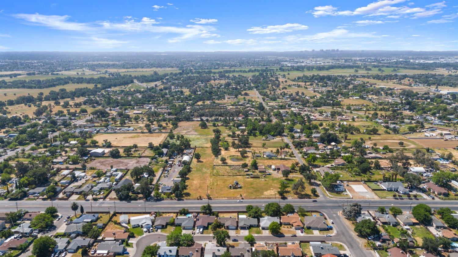 Detail Gallery Image 8 of 45 For 216 Jubilee Way, Rio Linda,  CA 95673 - 3 Beds | 2 Baths