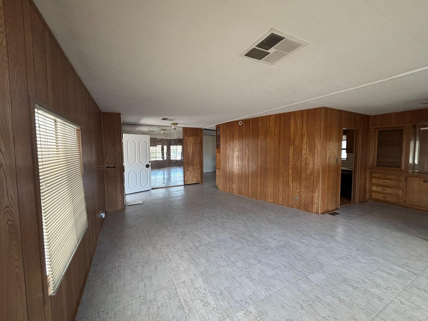 Detail Gallery Image 13 of 33 For 10780 N N Hwy  99 6, Morada,  CA 95212 - 2 Beds | 2 Baths