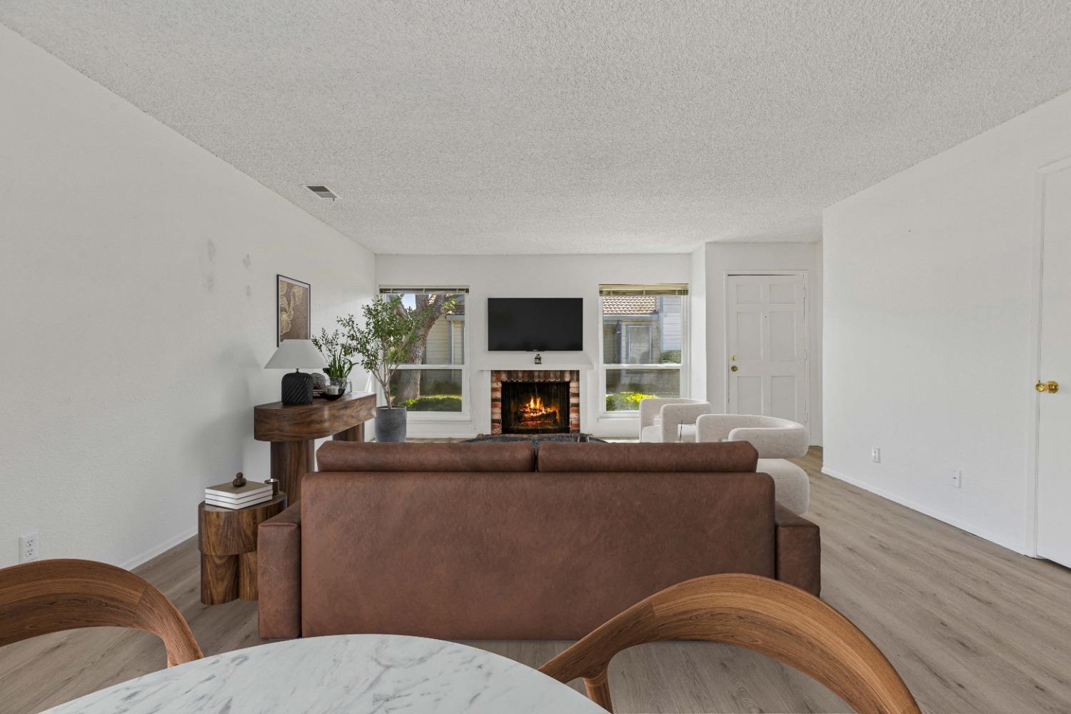 Detail Gallery Image 6 of 33 For 2630 Parkway, Ceres,  CA 95307 - 3 Beds | 2 Baths