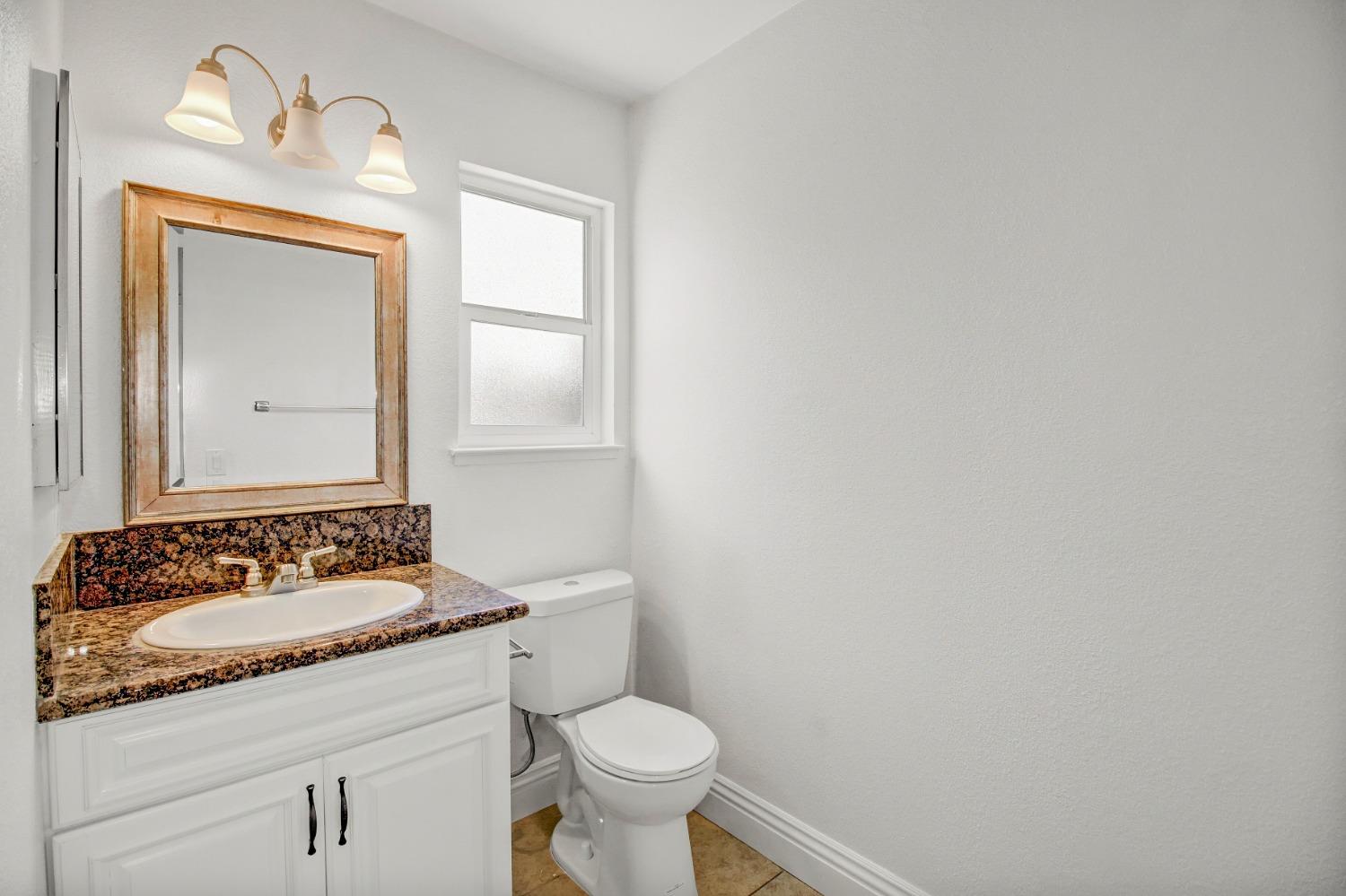 Detail Gallery Image 22 of 39 For 5756 Himalaya Way, Citrus Heights,  CA 95621 - 4 Beds | 3/1 Baths