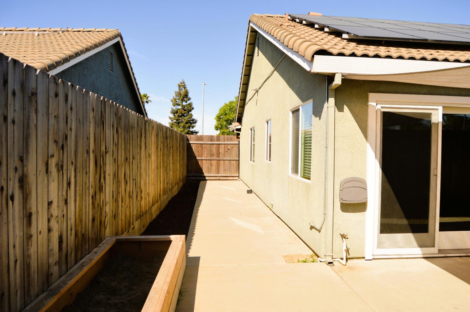 Almador Terrace, Atwater, California image 46