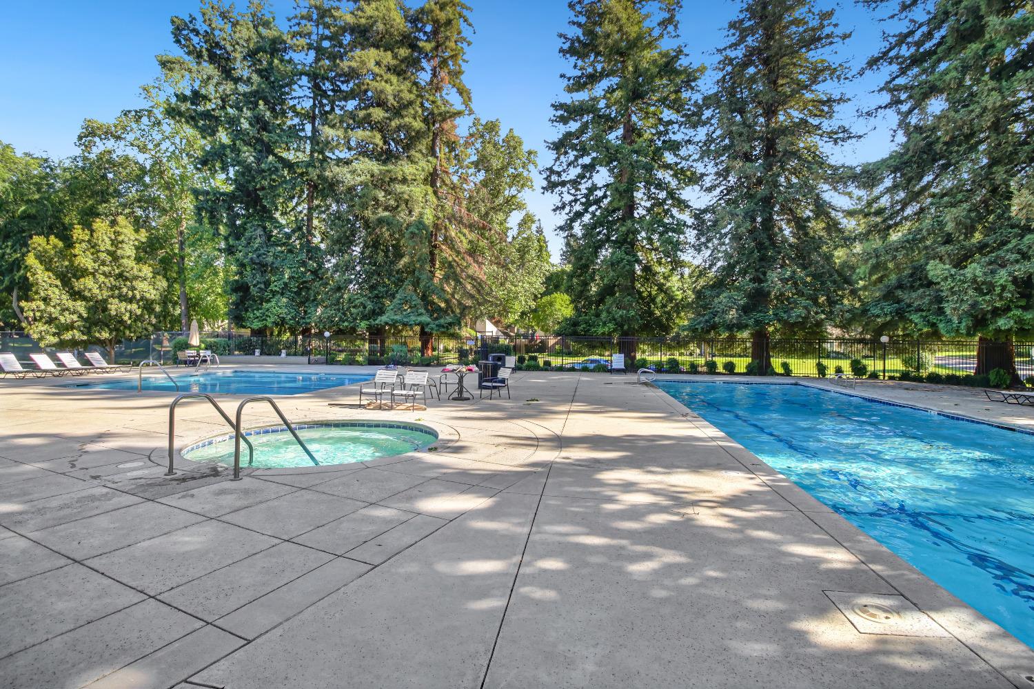 Detail Gallery Image 44 of 48 For 26 Adelphi Ct, Sacramento,  CA 95825 - 3 Beds | 2/1 Baths