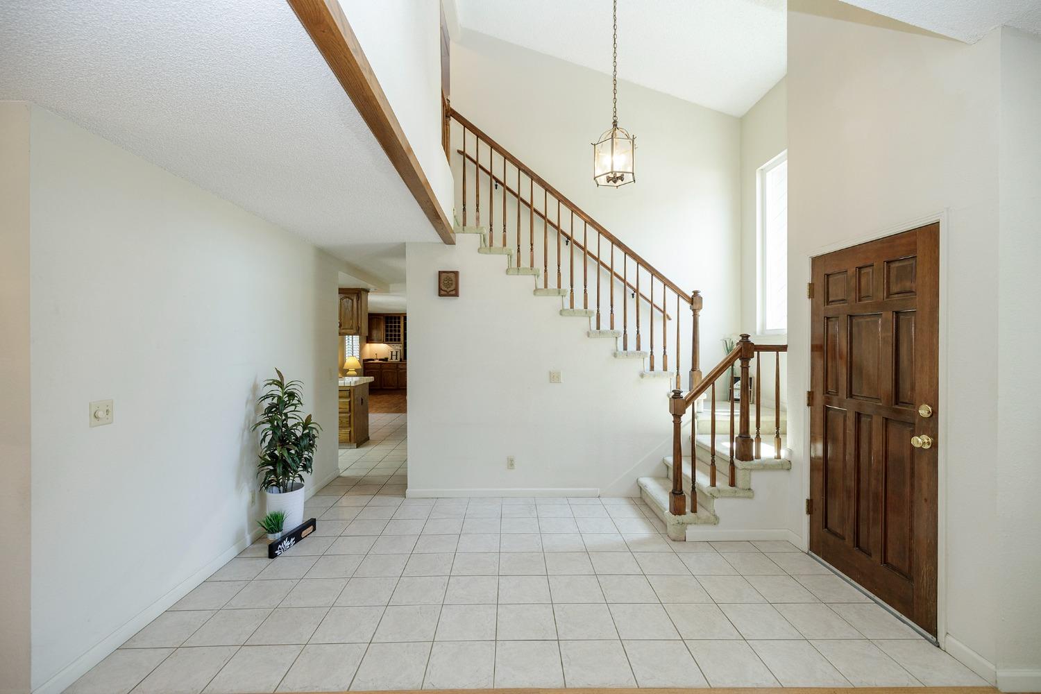 Oakridge Court, Modesto, California image 6