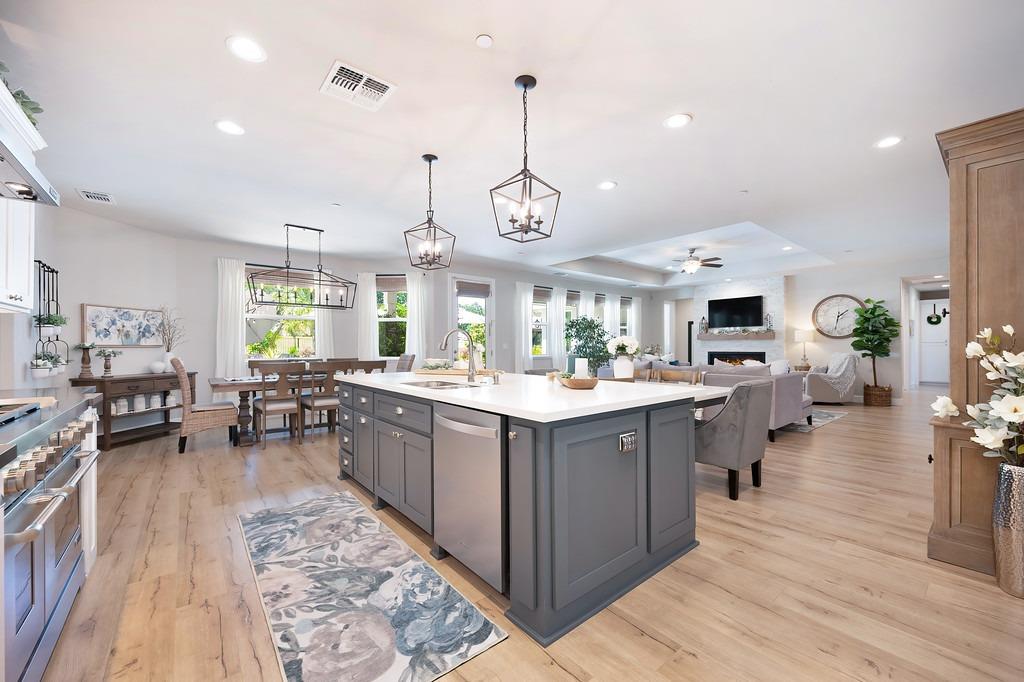 Detail Gallery Image 25 of 63 For 7527 Country Oaks Ln, Orangevale,  CA 95662 - 5 Beds | 4/1 Baths