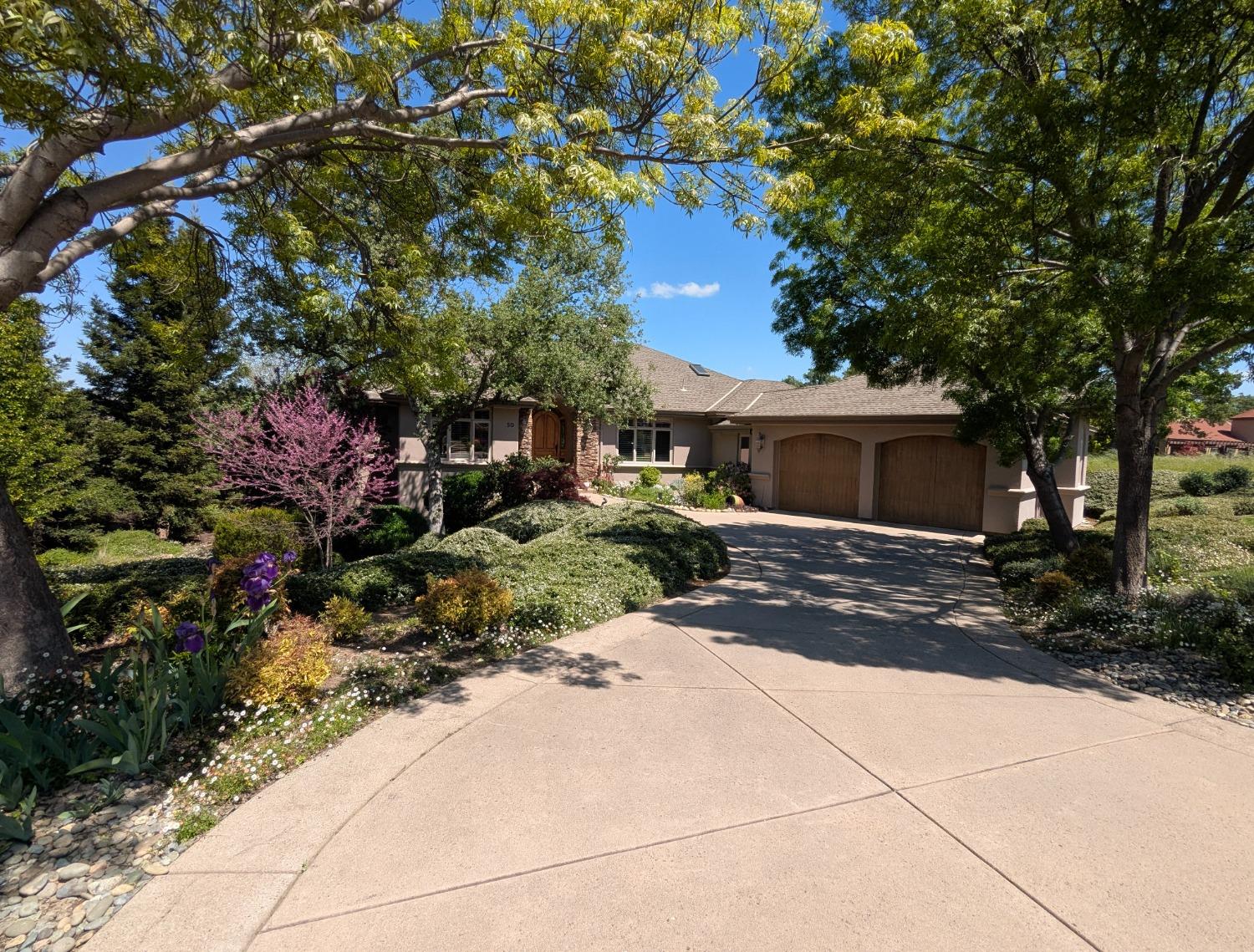 Detail Gallery Image 3 of 40 For 50 Knolls Ct, Copperopolis,  CA 95228 - 2 Beds | 2 Baths
