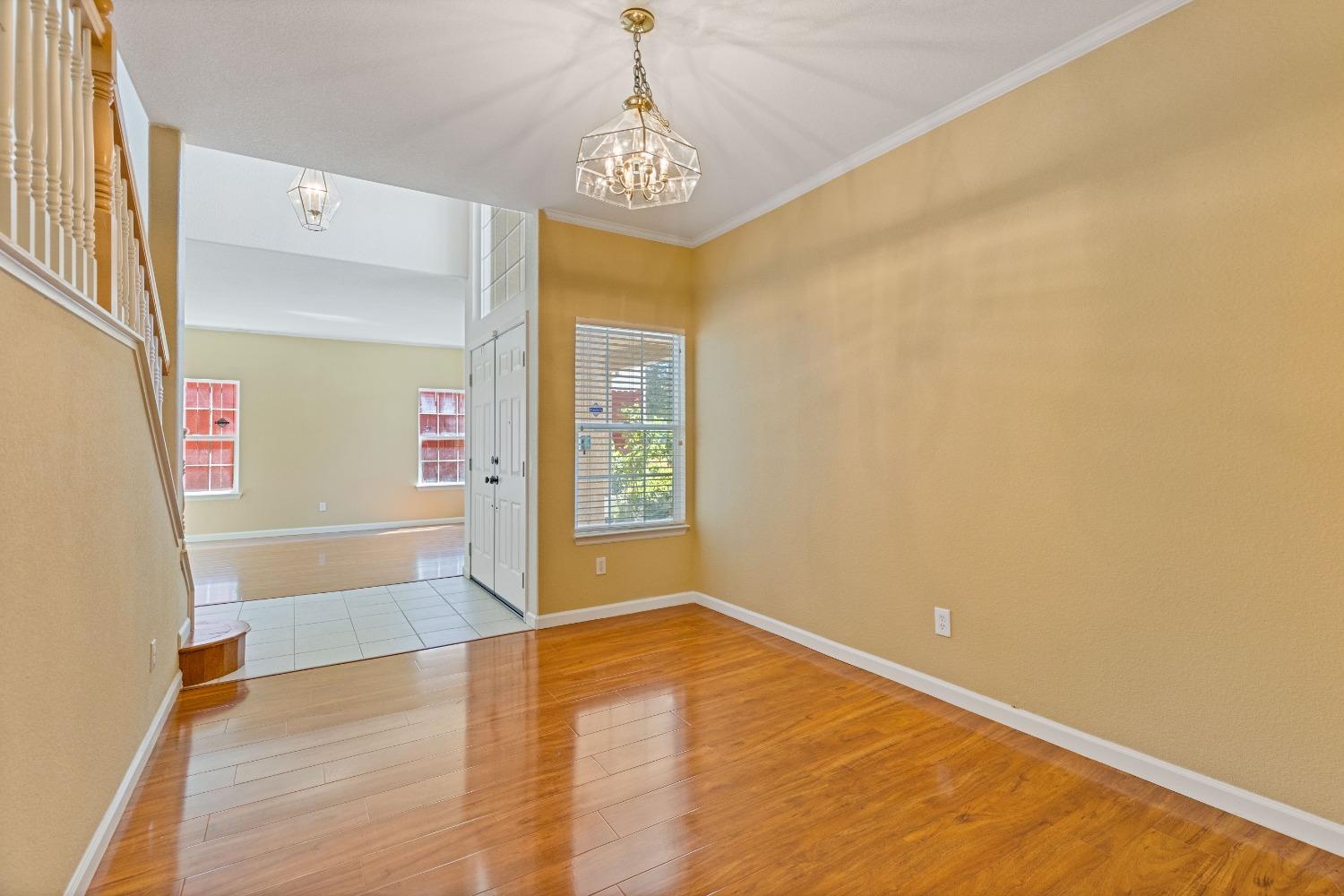 Detail Gallery Image 18 of 62 For 7920 Tetotom Park Way, Antelope,  CA 95843 - 5 Beds | 3 Baths