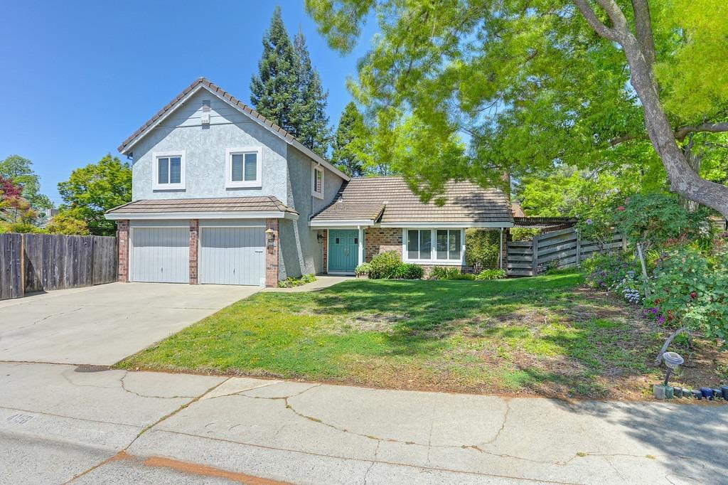 Detail Gallery Image 1 of 44 For 4156 Dena Way, Sacramento,  CA 95821 - 3 Beds | 2/1 Baths