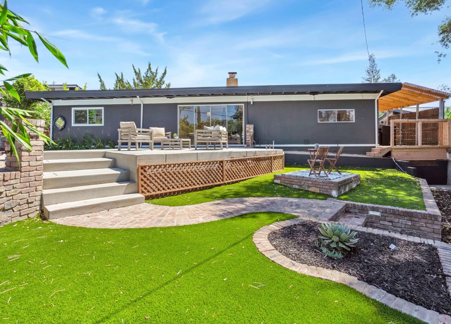 Detail Gallery Image 20 of 22 For 7625 Northeast Cir, Citrus Heights,  CA 95610 - 3 Beds | 2 Baths