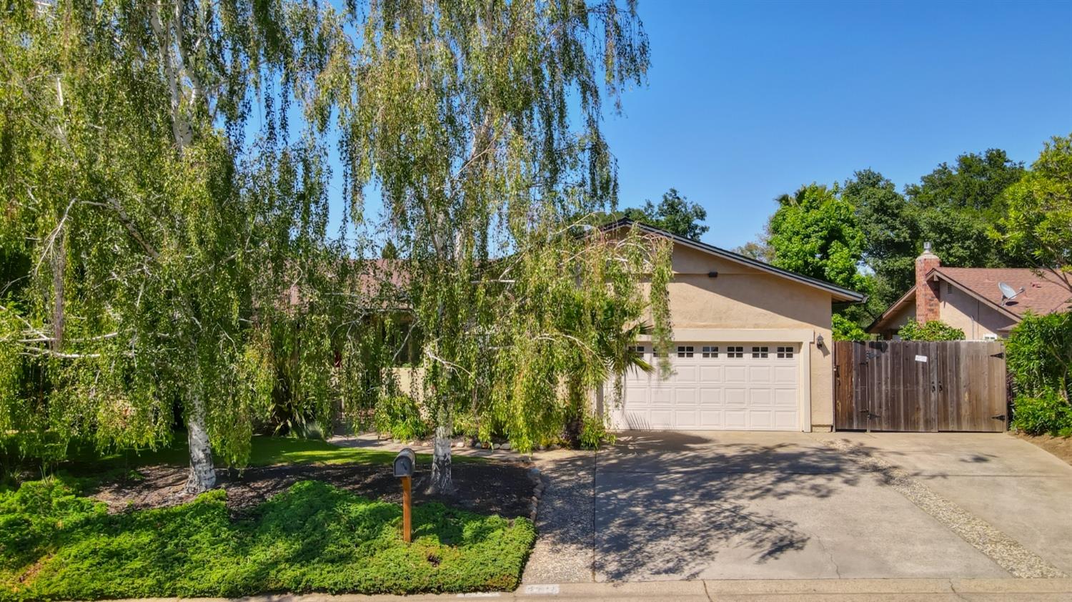 Detail Gallery Image 69 of 78 For 8401 Kroeger Ct, Fair Oaks,  CA 95628 - 4 Beds | 3 Baths