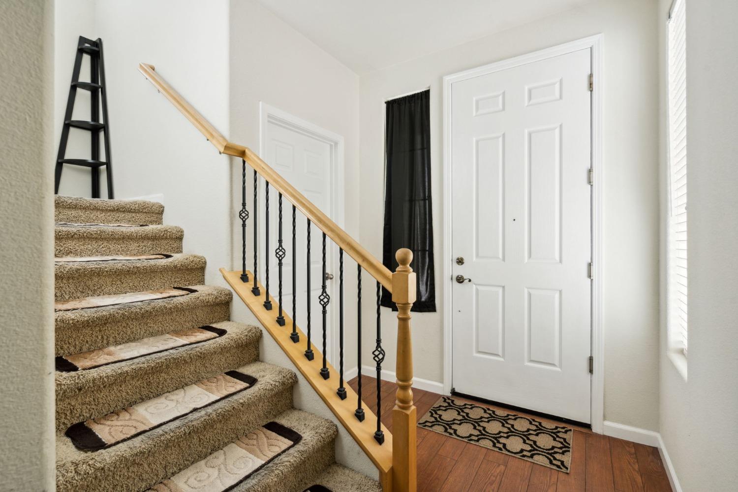 Detail Gallery Image 4 of 27 For 3115 Tolliver St, Sacramento,  CA 95833 - 3 Beds | 2/1 Baths