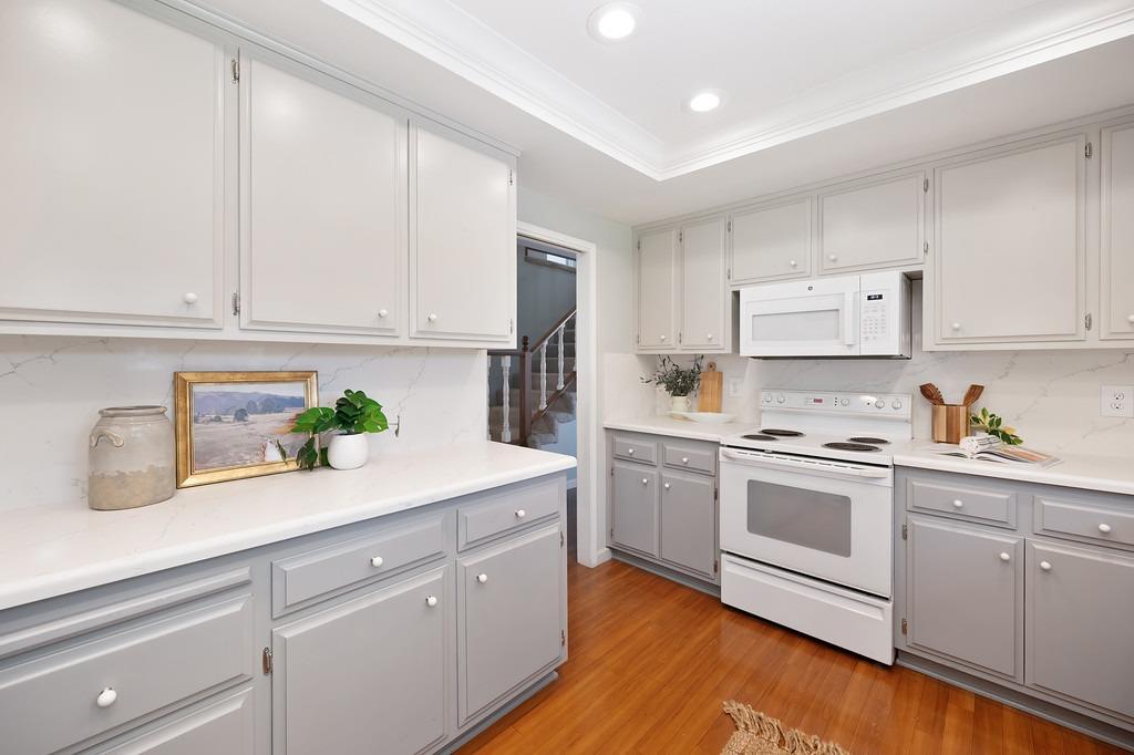 Detail Gallery Image 14 of 44 For 4156 Dena Way, Sacramento,  CA 95821 - 3 Beds | 2/1 Baths