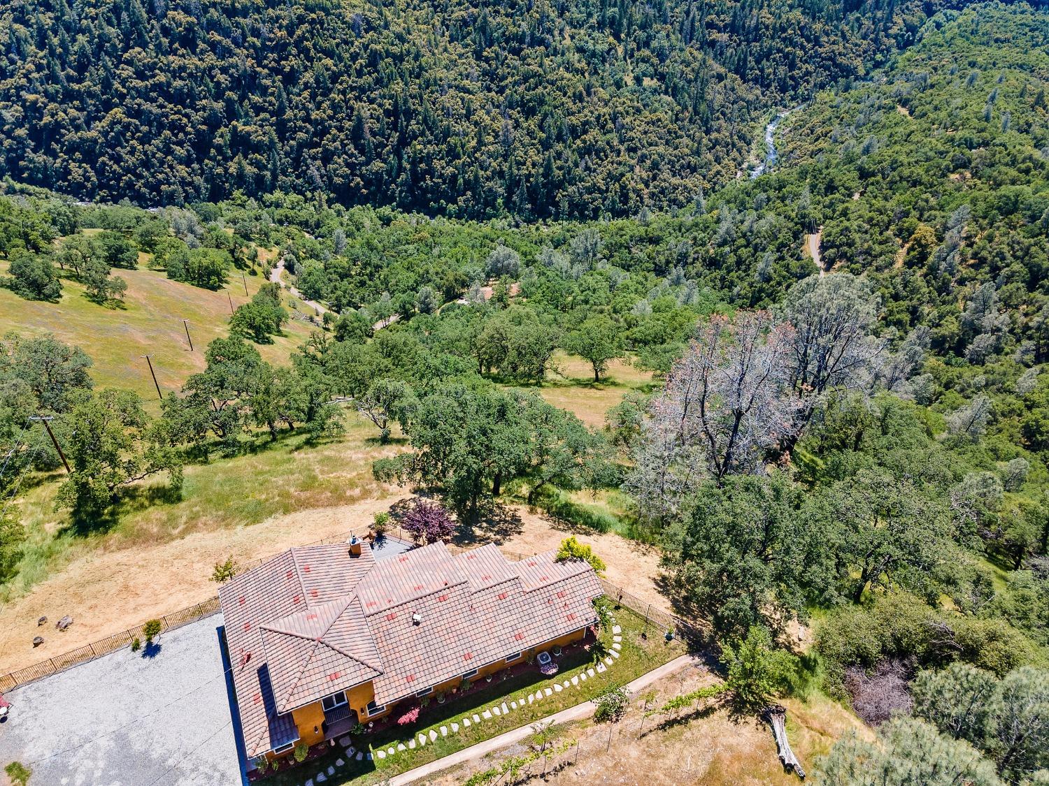 Detail Gallery Image 23 of 40 For 6801 Sagittarius Rd, Placerville,  CA 95667 - 3 Beds | 2/1 Baths