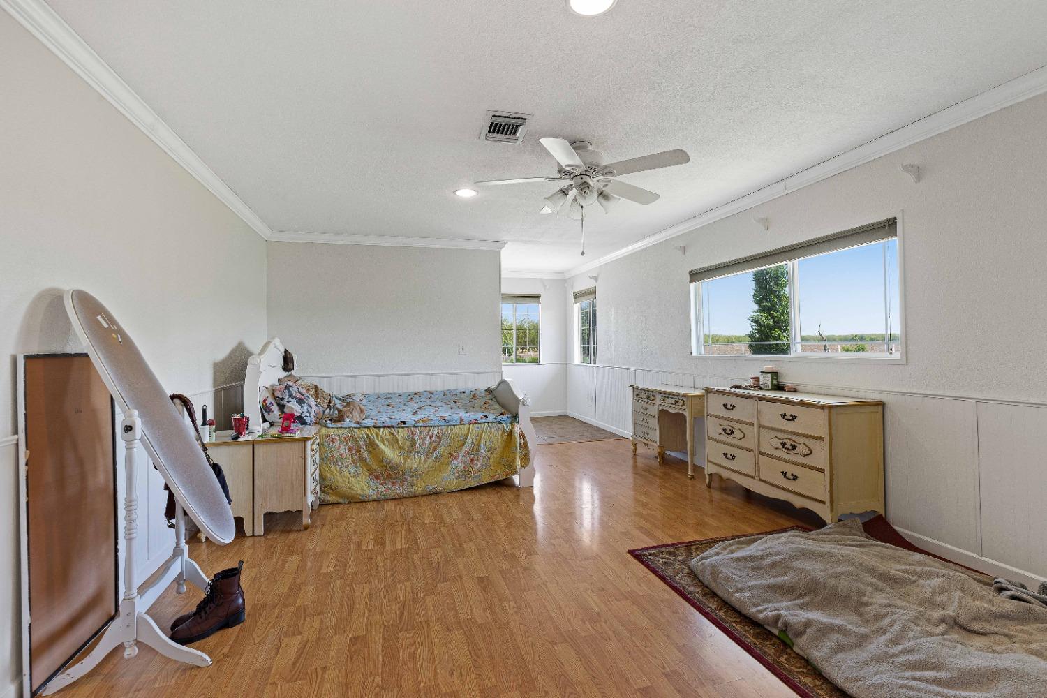 Detail Gallery Image 39 of 68 For 21299 E Highway 4, Stockton,  CA 95215 - 5 Beds | 4/1 Baths
