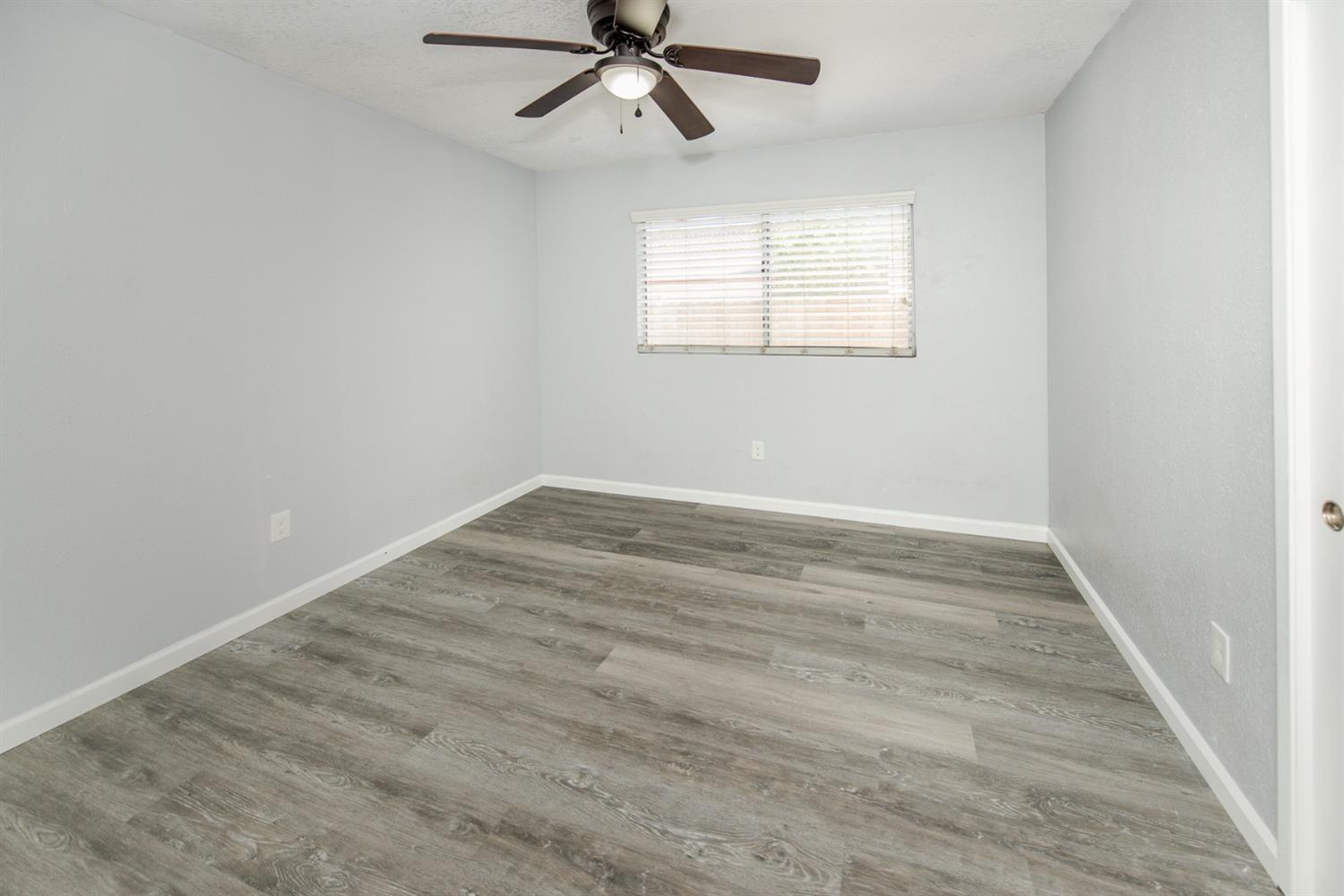 Detail Gallery Image 17 of 46 For 1925 Arrowsmith Dr, Manteca,  CA 95336 - 3 Beds | 2 Baths