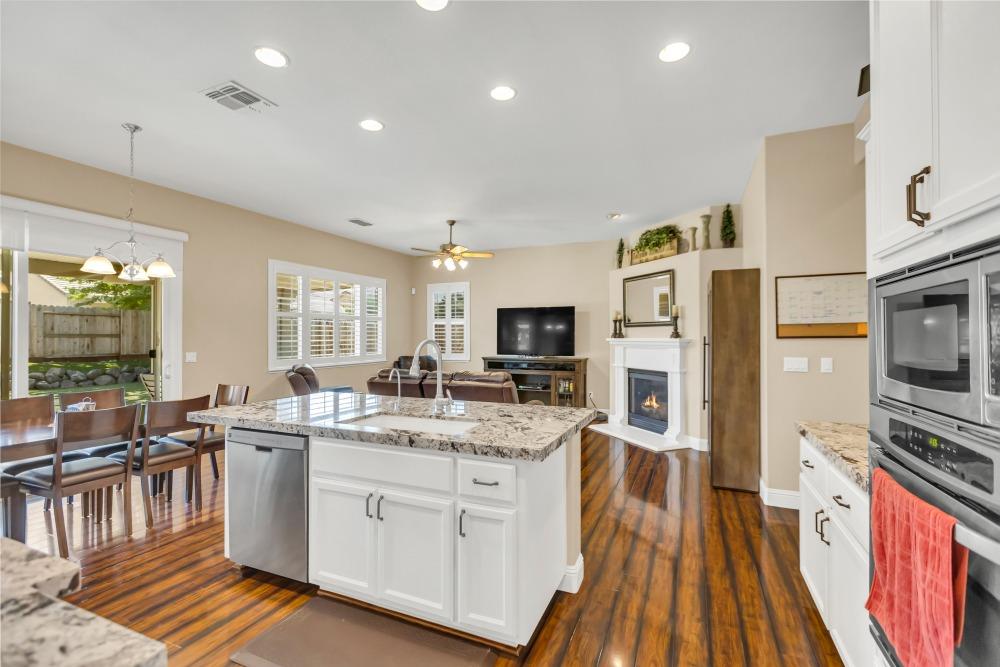 Detail Gallery Image 24 of 66 For 929 Jordine Way, Galt,  CA 95632 - 5 Beds | 2/1 Baths