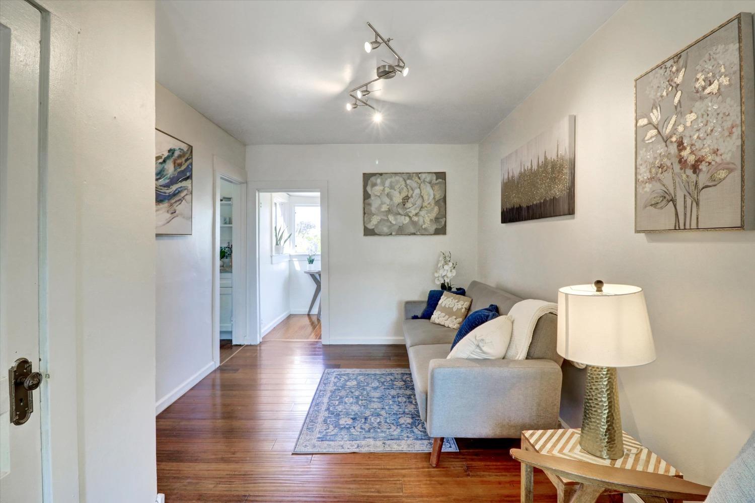 Detail Gallery Image 22 of 38 For 1412 E 32 St, Oakland,  CA 94602 - 3 Beds | 2 Baths
