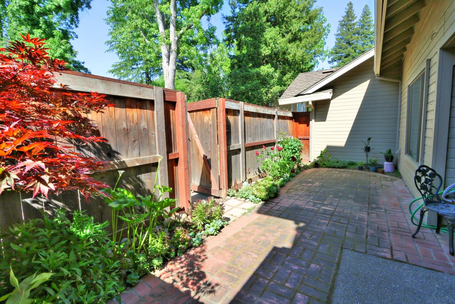 Detail Gallery Image 51 of 69 For 1982 University Park Dr, Sacramento,  CA 95825 - 3 Beds | 2/1 Baths