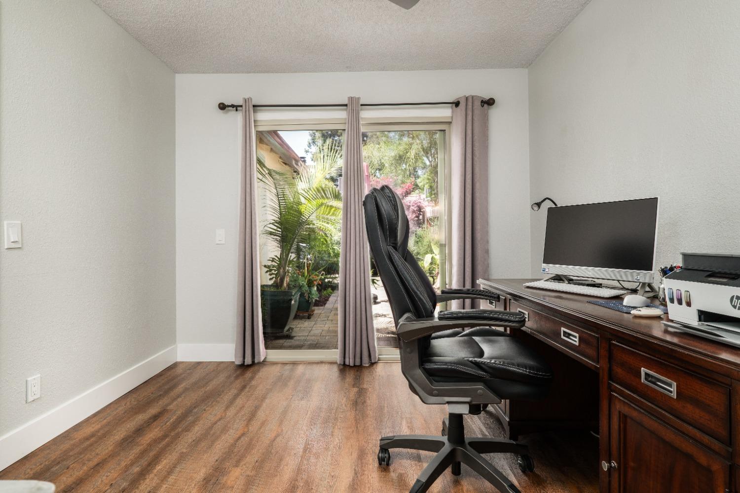 Detail Gallery Image 40 of 61 For 11078 Autumnwind Ln, Rancho Cordova,  CA 95670 - 3 Beds | 2 Baths