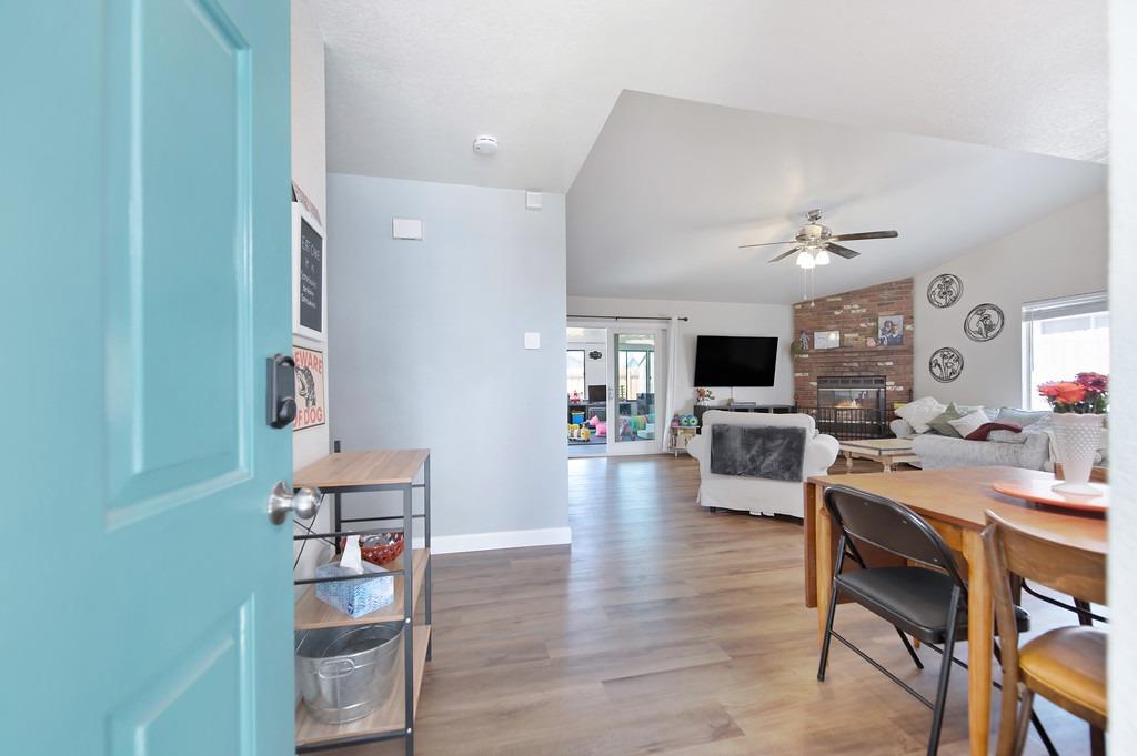 Detail Gallery Image 8 of 38 For 3535 Hiawatha Way, Antelope,  CA 95843 - 3 Beds | 2 Baths