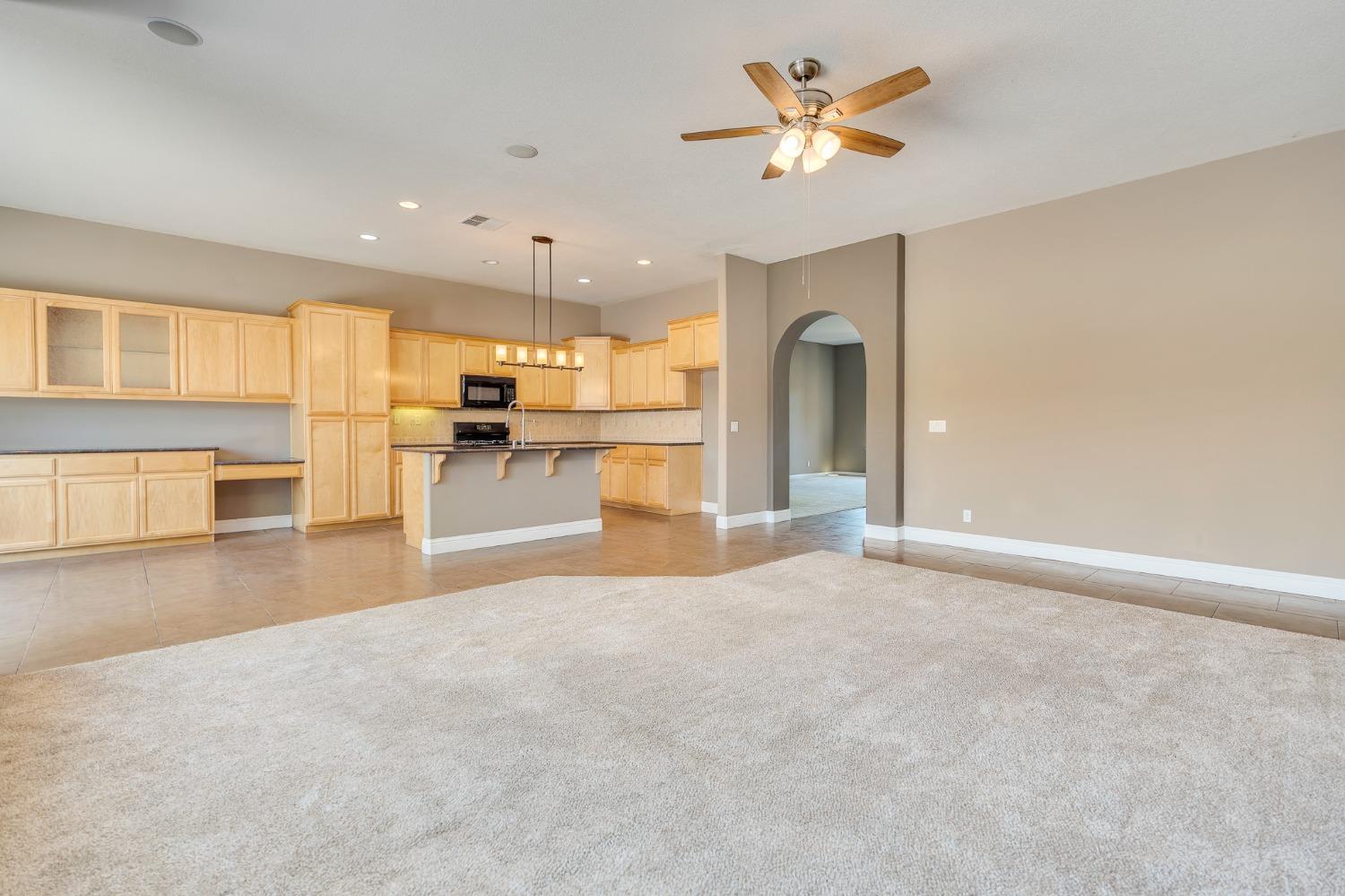 Detail Gallery Image 22 of 67 For 2196 Naples Ct, Los Banos,  CA 93635 - 3 Beds | 2 Baths