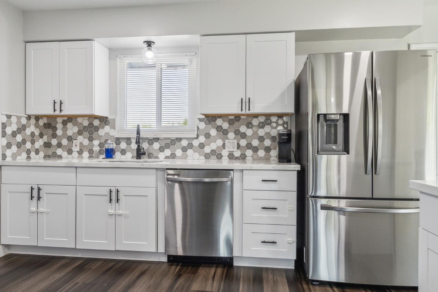 Detail Gallery Image 5 of 18 For 2618 Hoover Ct, Merced,  CA 95340 - 3 Beds | 1/1 Baths