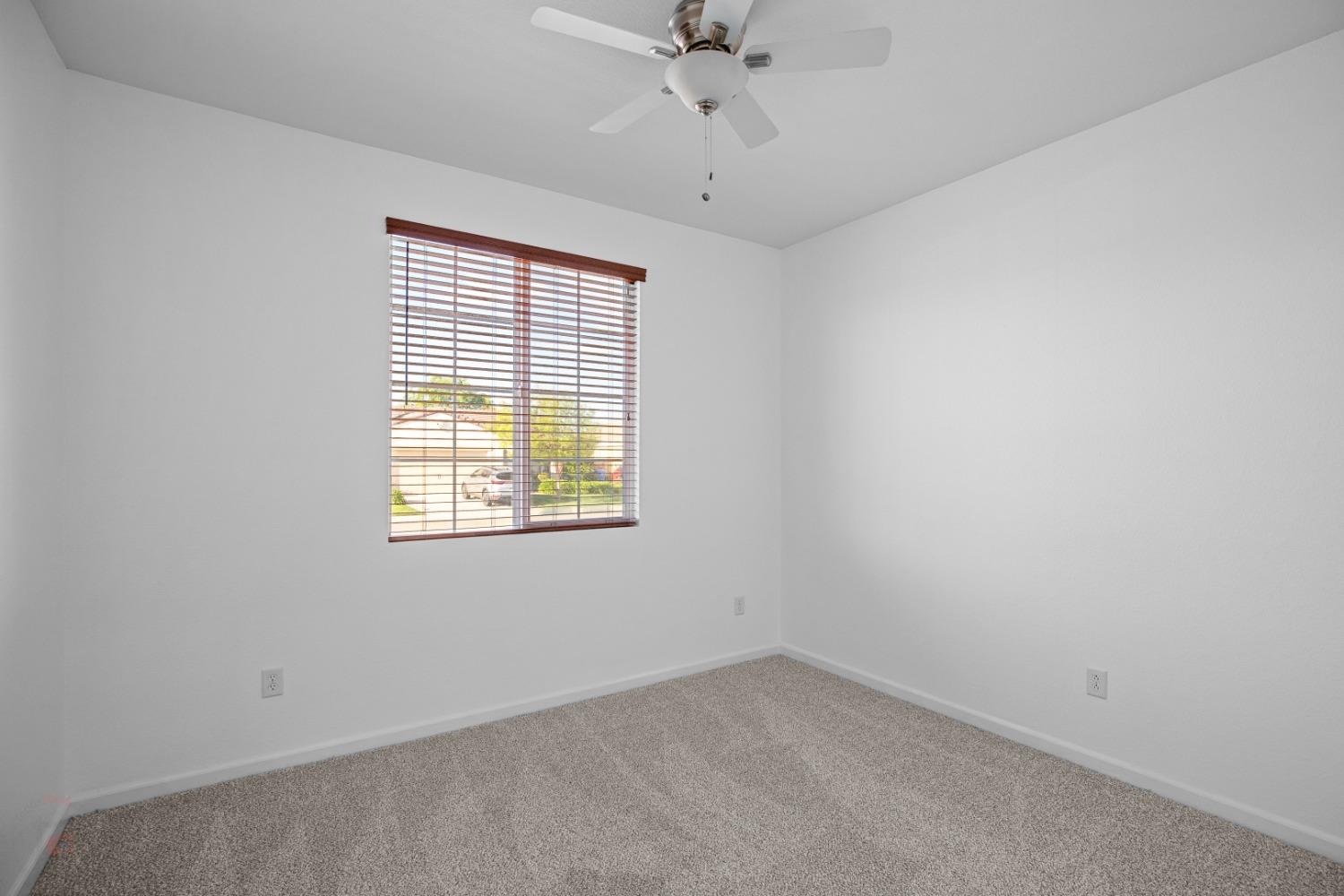 Detail Gallery Image 9 of 45 For 1355 Santona St, Manteca,  CA 95337 - 3 Beds | 2 Baths