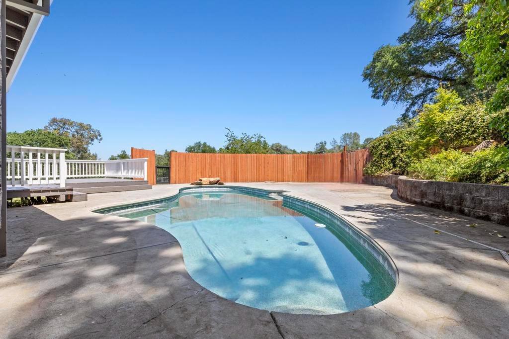 Detail Gallery Image 2 of 55 For 2681 Pinecrest Rd, Oroville,  CA 95966 - 3 Beds | 2 Baths