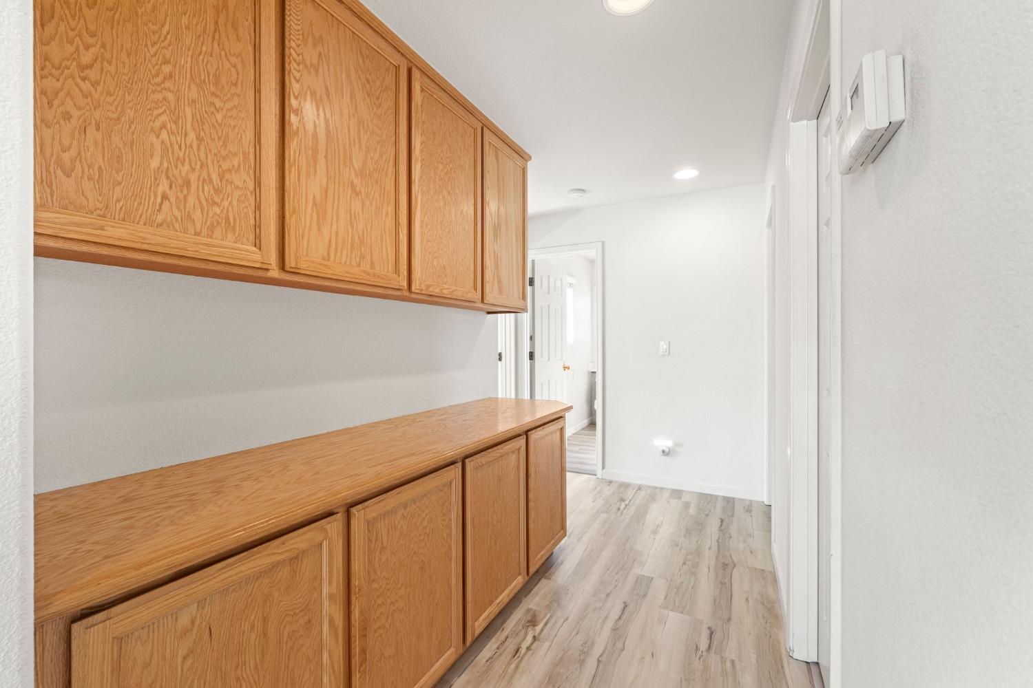Detail Gallery Image 17 of 43 For 1644 Gloria Cir, Tracy,  CA 95377 - 5 Beds | 3 Baths