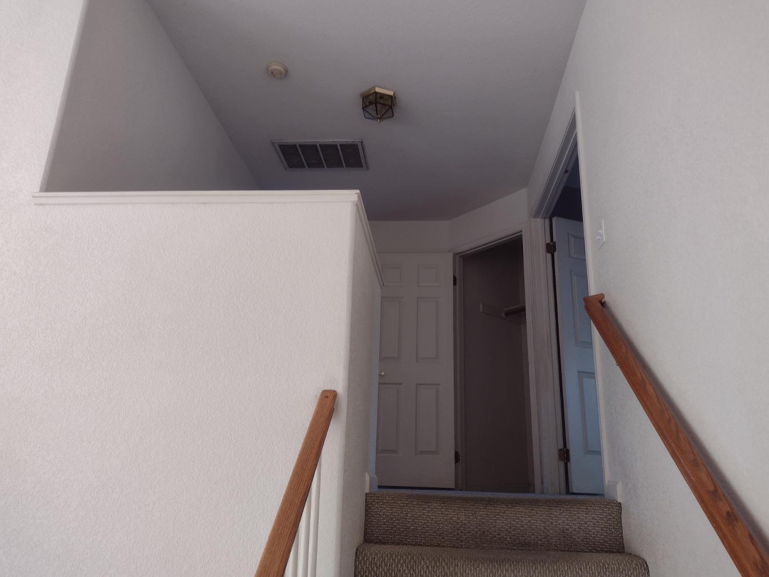 Detail Gallery Image 21 of 56 For 1900 Berryessa Dr, Modesto,  CA 95358 - 3 Beds | 2/1 Baths