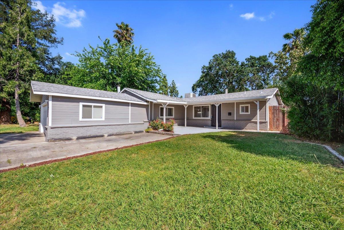 Detail Gallery Image 1 of 48 For 3845 Sunnyvale Ave, Sacramento,  CA 95821 - 4 Beds | 2 Baths