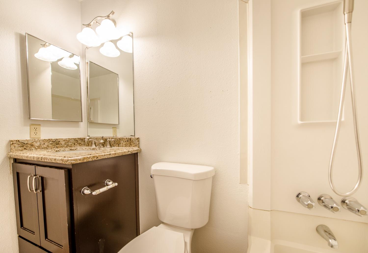 Detail Gallery Image 23 of 46 For 1925 Arrowsmith Dr, Manteca,  CA 95336 - 3 Beds | 2 Baths