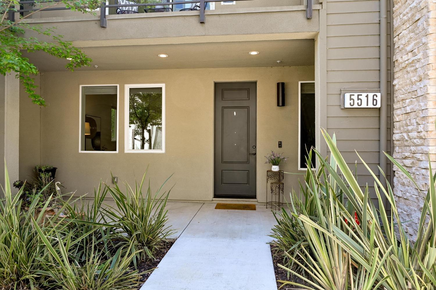 Detail Gallery Image 2 of 46 For 5516 El Dorado Ln, Dublin,  CA 94568 - 3 Beds | 4 Baths