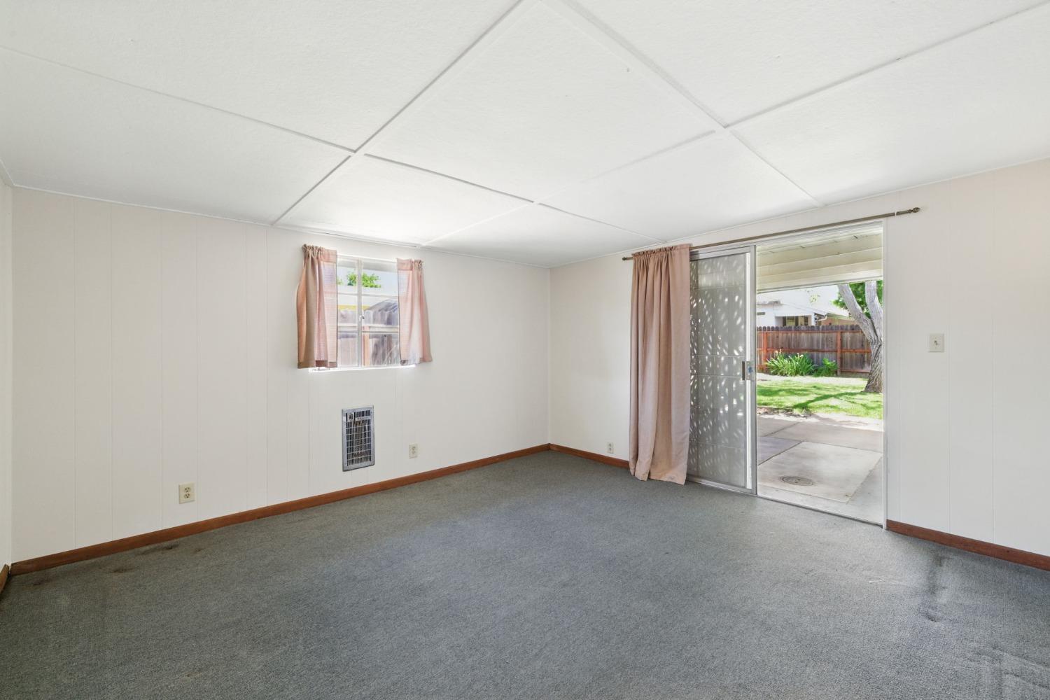 Detail Gallery Image 29 of 41 For 5925 Garibaldi St, Sacramento,  CA 95824 - 3 Beds | 1 Baths