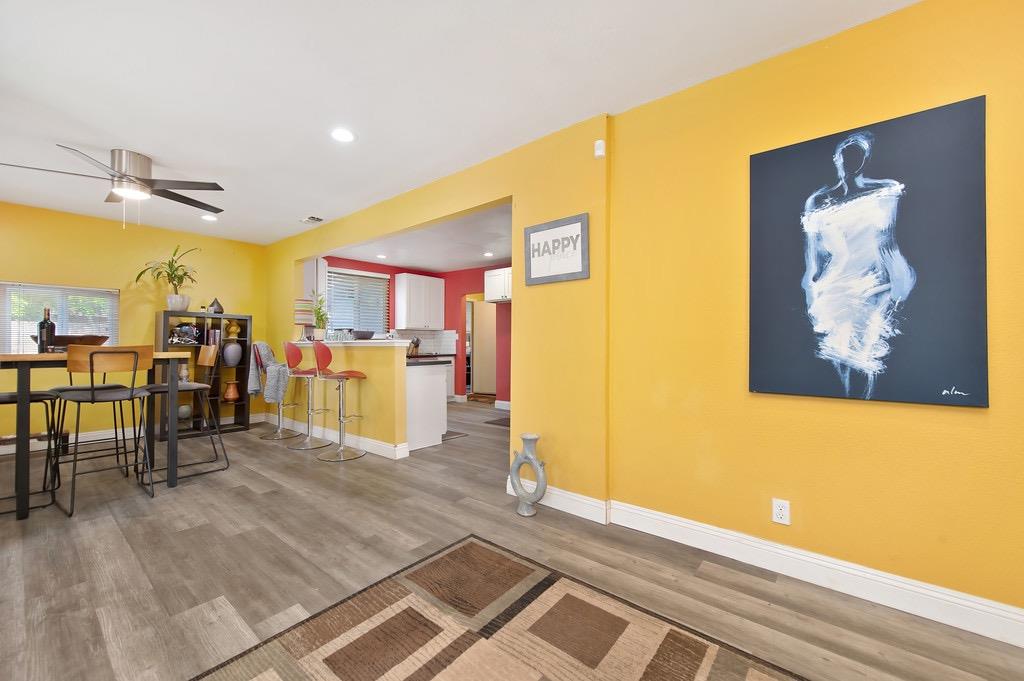 Detail Gallery Image 9 of 29 For 3740 26th Ave, Sacramento,  CA 95820 - 3 Beds | 2 Baths