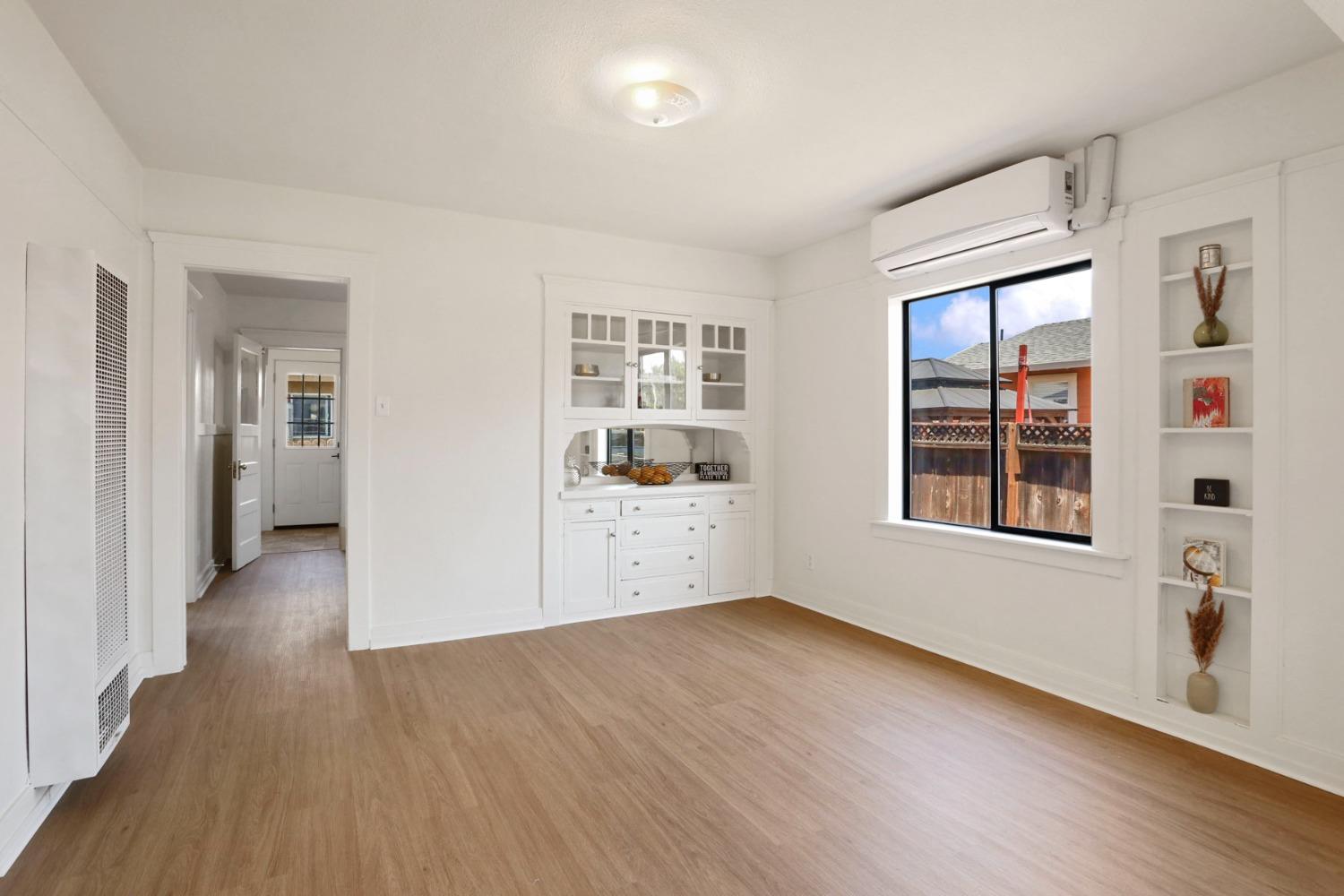 Detail Gallery Image 8 of 25 For 11 E 1st St, Tracy,  CA 95376 - 2 Beds | 1 Baths