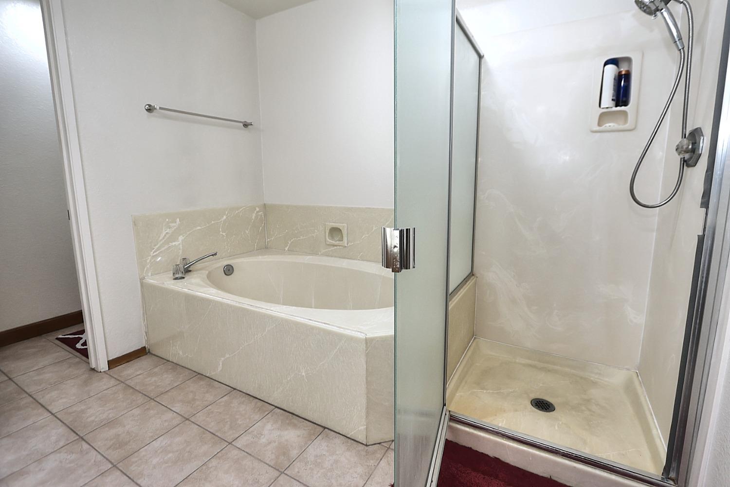 Detail Gallery Image 32 of 69 For 1982 University Park Dr, Sacramento,  CA 95825 - 3 Beds | 2/1 Baths