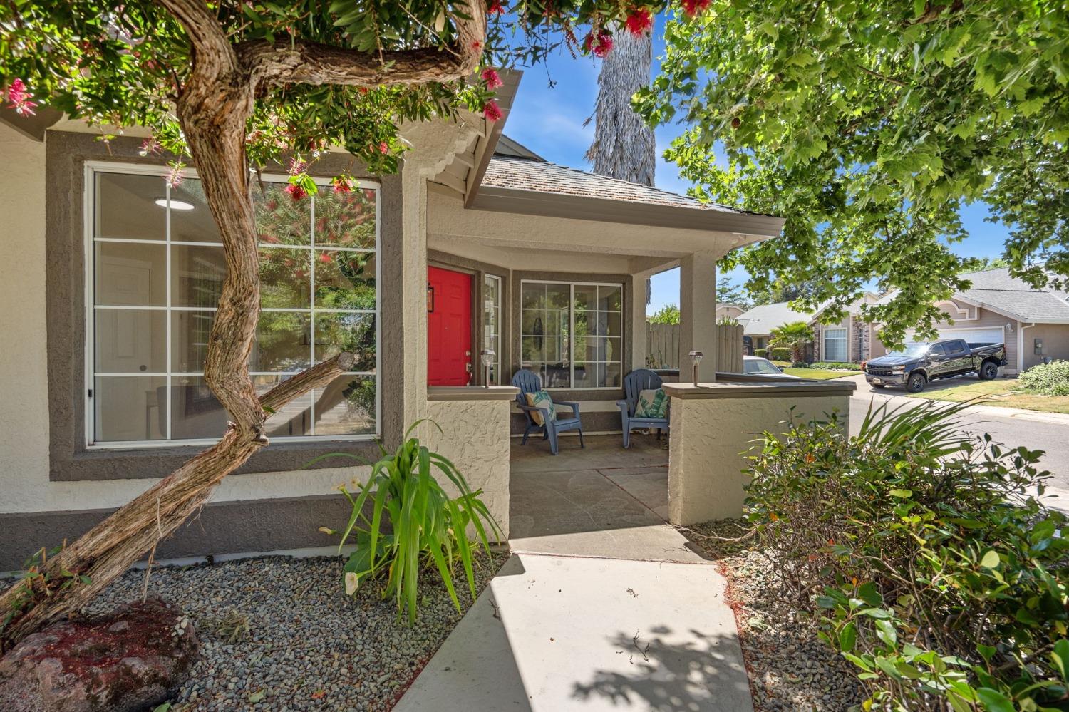 Detail Gallery Image 2 of 33 For 9200 Redwater Dr, Antelope,  CA 95843 - 4 Beds | 3 Baths