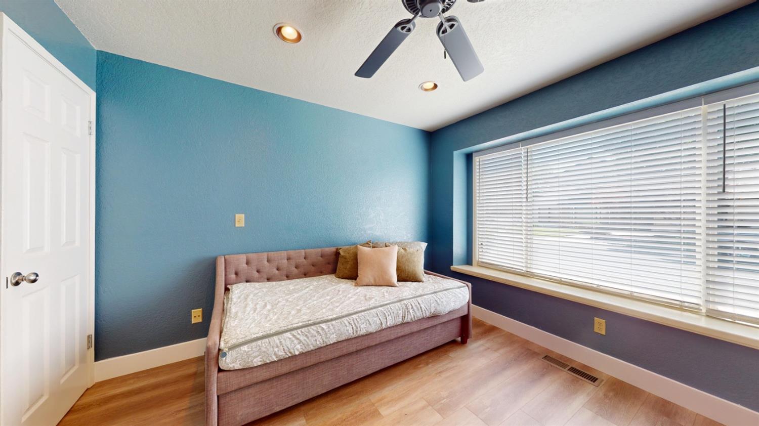 3306 Wyc Lakeshore Drive, Modesto, California image 4